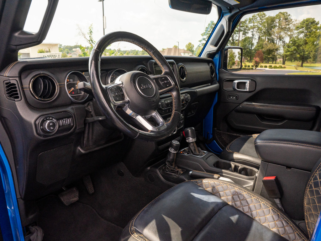 Used 2022 Jeep Gladiator Overland AWD/4WD image 11