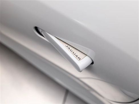 Certified 2024 Jaguar F-TYPE Coupe AWD image 15