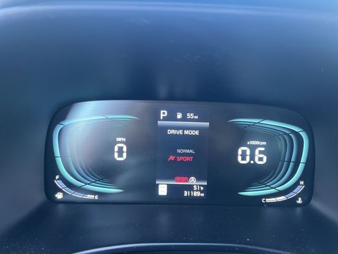 Used 2025 Kia Soul LX w/ LX Technology Package image 23