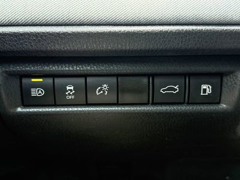 Used 2025 Toyota Camry LE FWD image 22