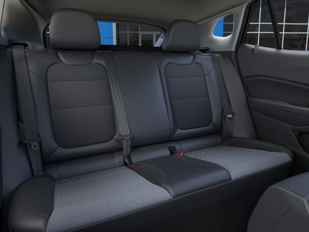 New 2026 Chevrolet Trax LT w/ Driver Confidence Package FWD image 17