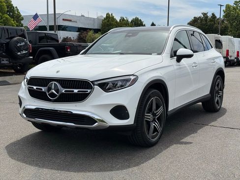 Certified 2026 Mercedes-Benz GLC 300 image 10