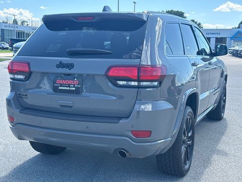 Used 2021 Jeep Grand Cherokee Laredo X AWD/4WD image 32