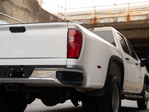 Used 2023 Chevrolet Silverado 3500 W/T w/ WT Fleet Convenience Package AWD/4WD image 12