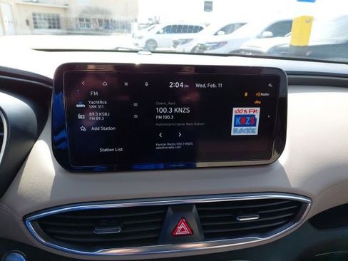 Used 2023 Hyundai Santa Fe SEL image 16