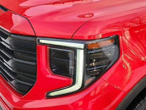 Used 2023 GMC Sierra 1500 Pro w/ Graphite Edition image 9