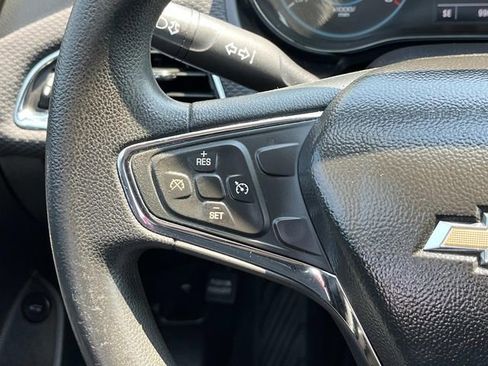 Used 2017 Chevrolet Cruze LT FWD image 15
