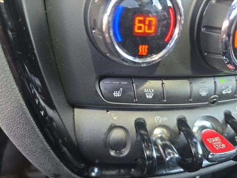 Used 2022 MINI Cooper Clubman S AWD/4WD image 19