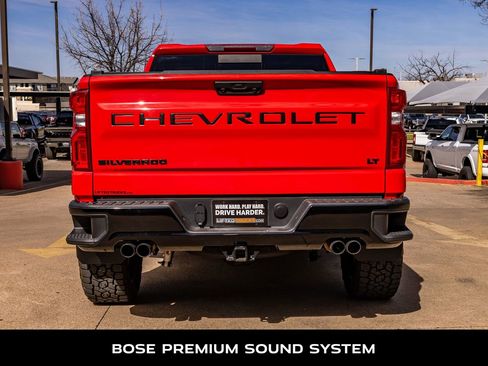Used 2022 Chevrolet Silverado 1500 LT Trail Boss w/ Convenience Package II image 7