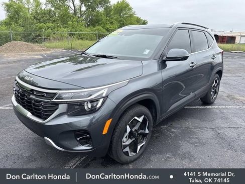 Used 2025 Kia Seltos EX w/ EX Sunroof Package AWD/4WD image 3