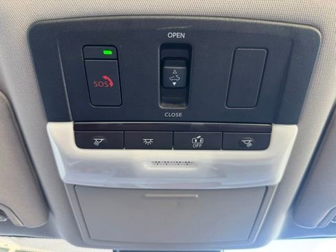 Used 2023 Nissan Altima 2.5 SV w/ SV Premium Package image 49