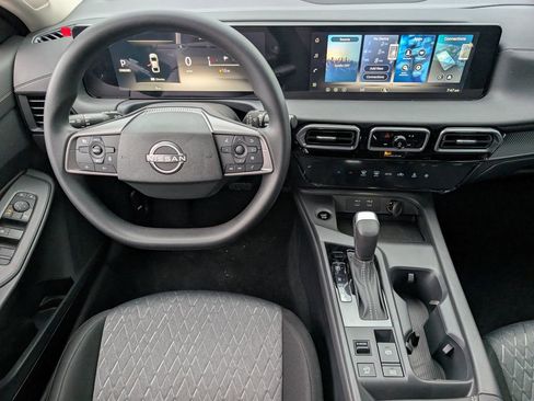 New 2026 Nissan Sentra SV FWD image 9