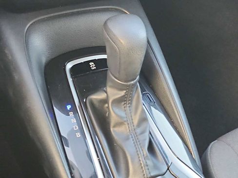 Used 2023 Toyota Corolla LE image 21