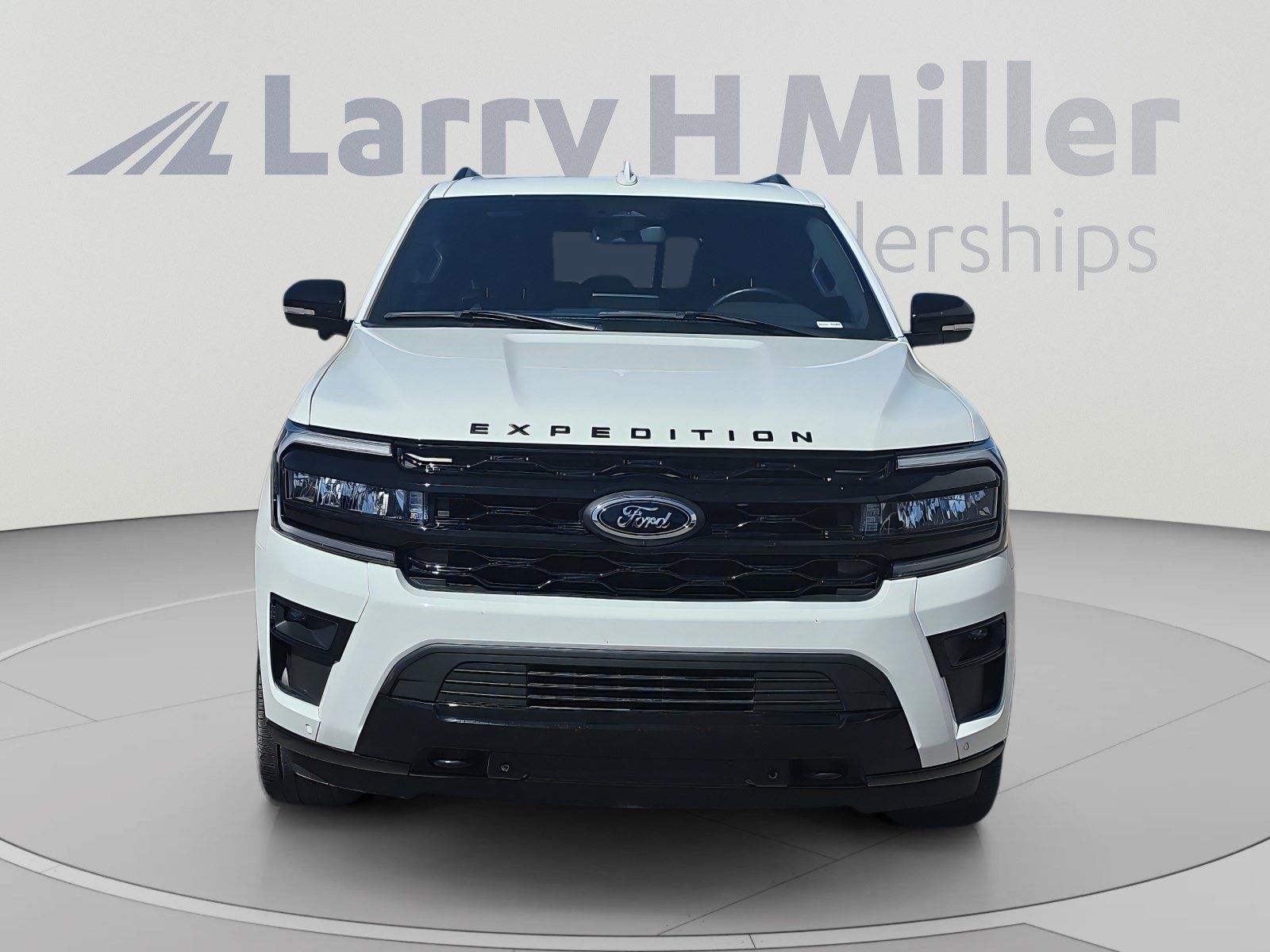 Used 2024 Ford Expedition Limited AWD/4WD image 8