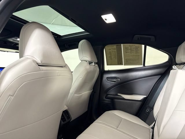 Used 2024 Lexus UX 250h FWD w/ Premium Package image 31