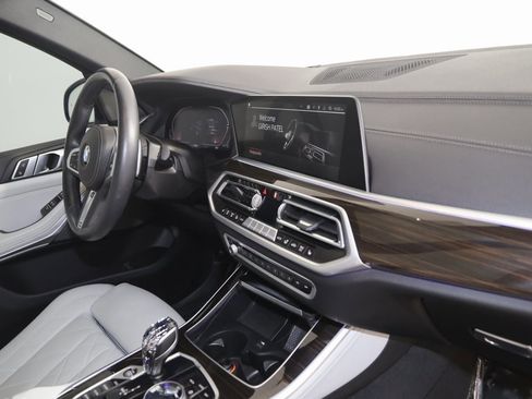 Used 2023 BMW X5 sDrive40i w/ M Sport Package image 47