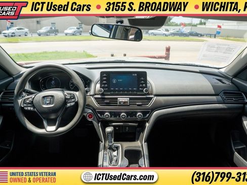 Used 2018 Honda Accord LX image 10