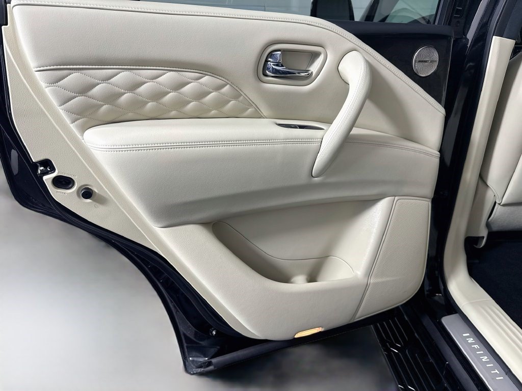 Used 2023 INFINITI QX80 Sensory w/ Cargo Package AWD/4WD image 19