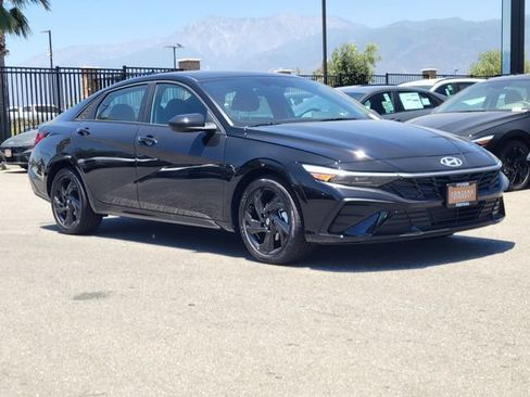 New 2026 Hyundai Elantra Sport FWD image 31
