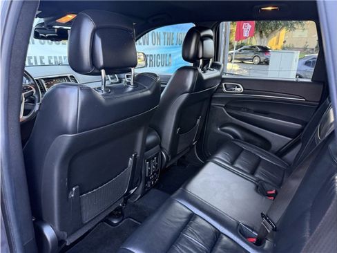 Used 2015 Jeep Grand Cherokee Limited image 19