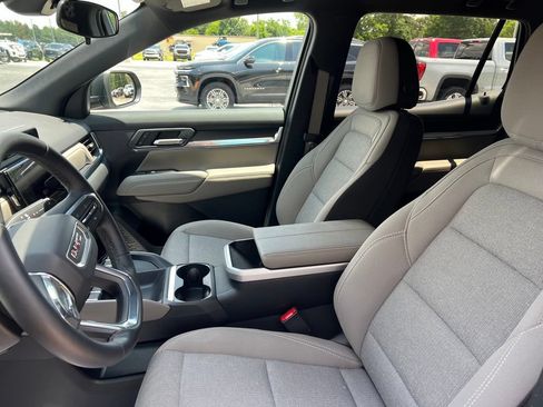 New 2026 GMC Terrain Elevation FWD image 7