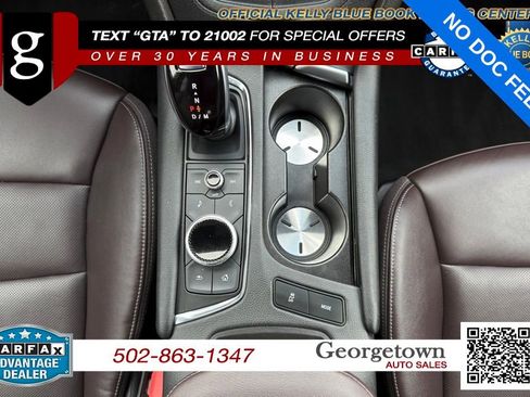 Used 2022 Cadillac XT6 Premium Luxury w/ Technology Package AWD/4WD image 2