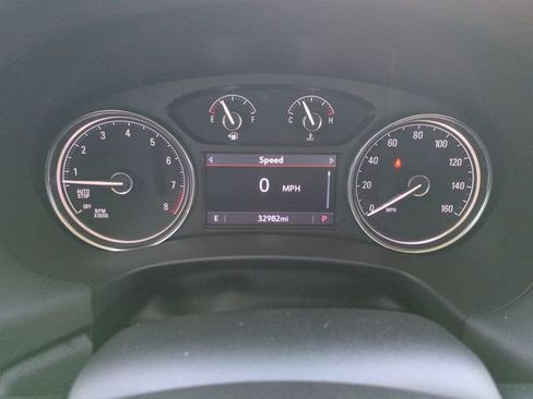 Used 2024 Buick Enclave Essence FWD image 34
