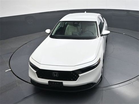 Used 2023 Honda Accord LX image 22