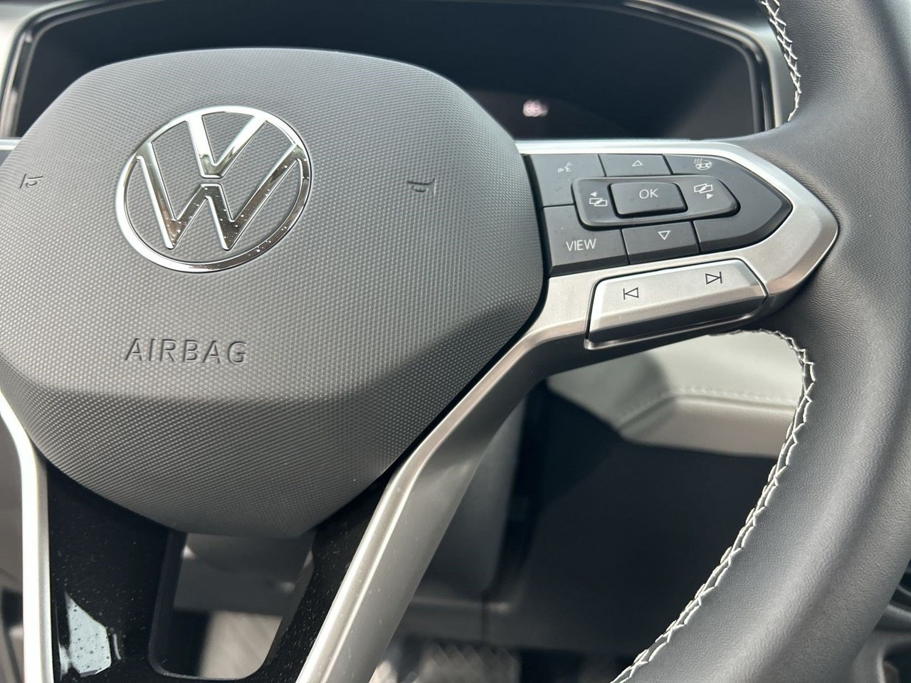 New 2027 Volkswagen Taos SE AWD/4WD image 20