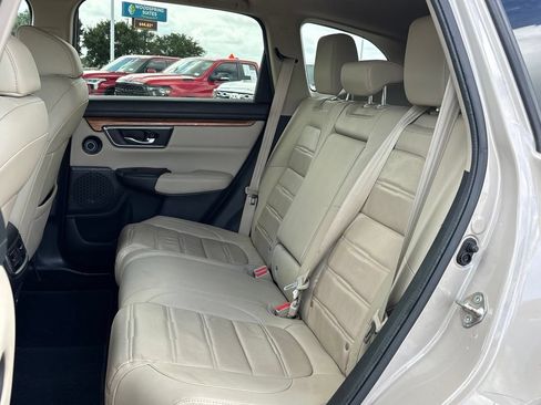 Used 2019 Honda CR-V Touring image 16