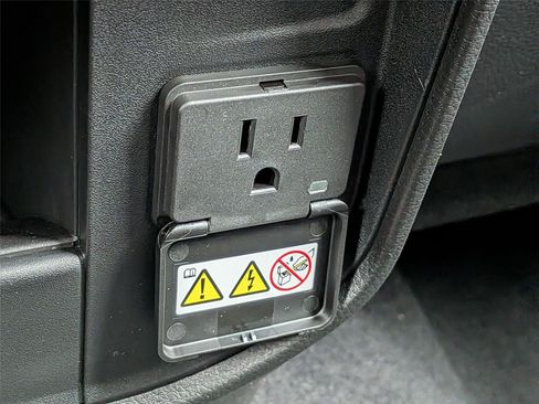 New 2026 RAM 2500 Tradesman AWD/4WD image 21