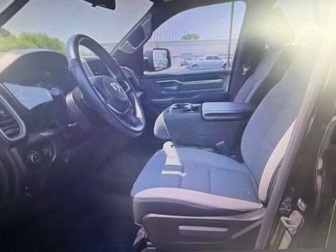 Used 2022 RAM 1500 Big Horn AWD/4WD image 9