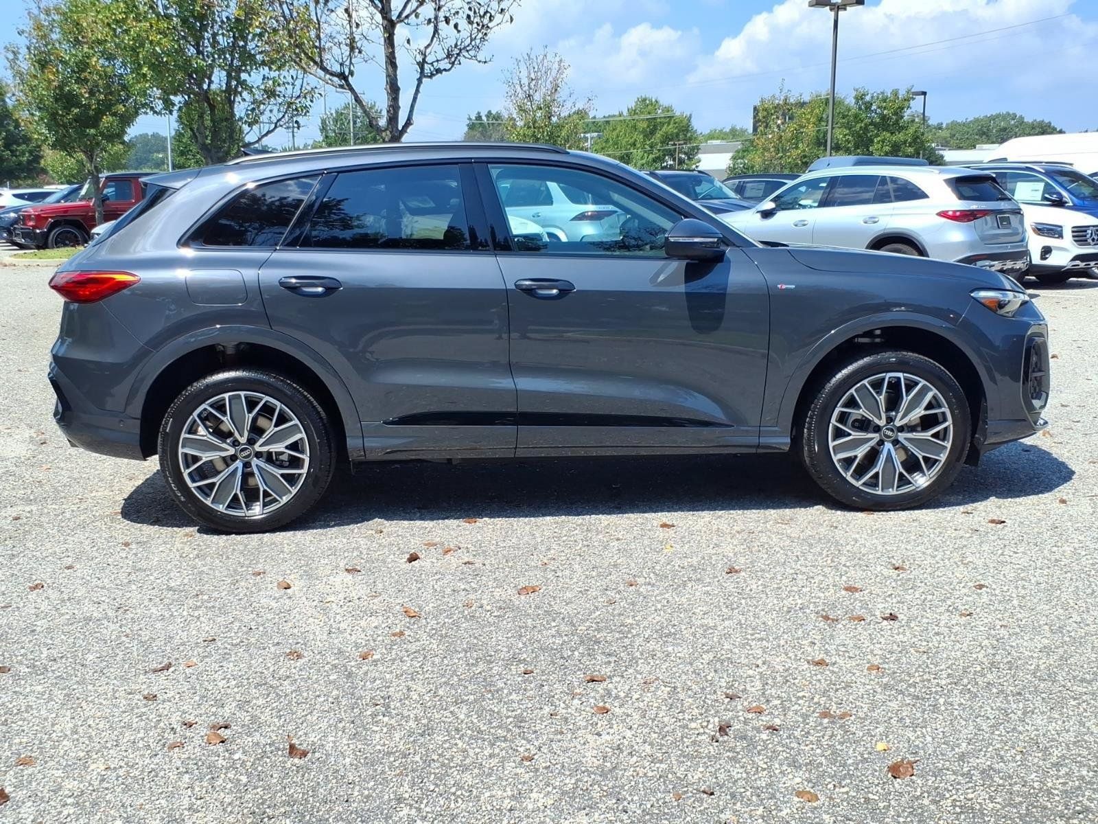 New 2026 Audi Q5 Premium Plus AWD/4WD image 7