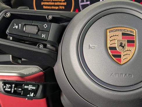 New 2026 Porsche Cayenne Coupe AWD/4WD image 39