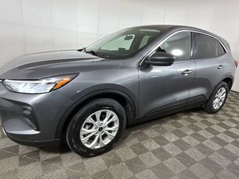 Used 2023 Ford Escape Active AWD/4WD image 7