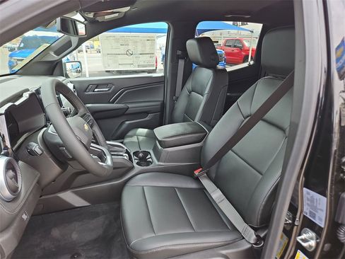 New 2025 Chevrolet Colorado LT w/ LT Convenience Package image 16