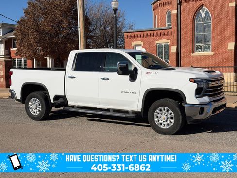 Used 2024 Chevrolet Silverado 2500 LTZ w/ LTZ Convenience Package image 27