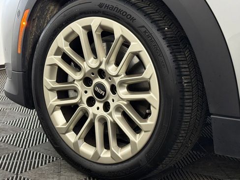 Certified 2025 MINI Cooper S image 27