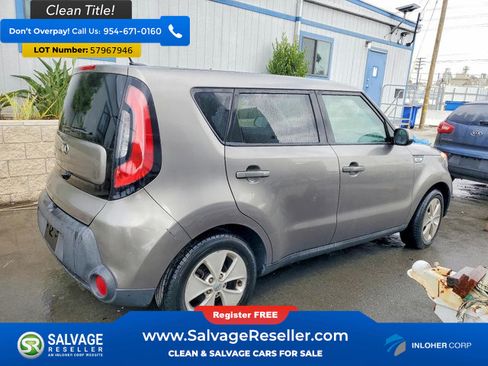 Used 2016 Kia Soul w/ Option Group 020 FWD image 4