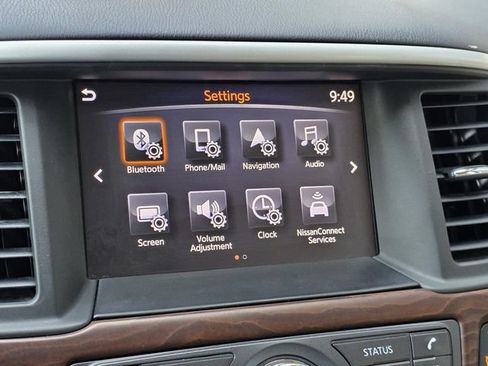 Used 2018 Nissan Pathfinder Platinum w/ Cargo Package FWD image 24