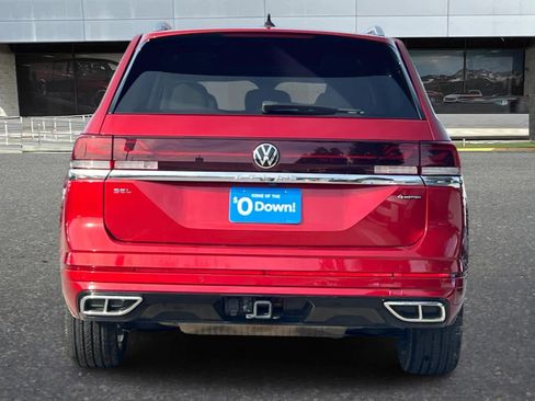 Used 2024 Volkswagen Atlas SEL Premium R-Line image 8