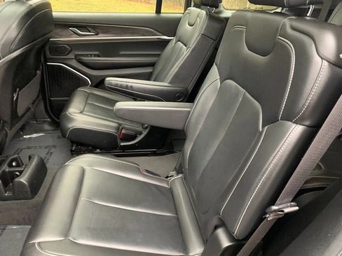 Certified 2022 Jeep Grand Cherokee L Limited image 17