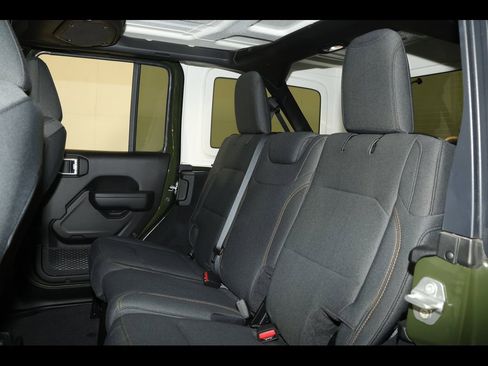 Used 2024 Jeep Wrangler Sport S image 23