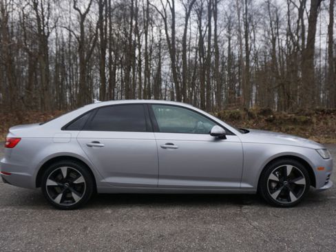 Used 2017 Audi A4 2.0T Premium image 6