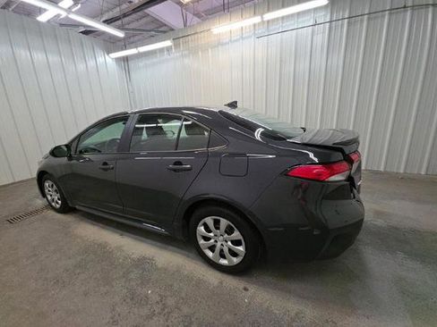 Used 2026 Toyota Corolla LE FWD image 3