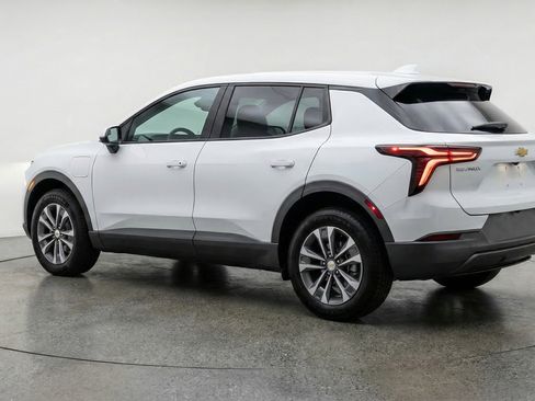 Used 2025 Chevrolet Equinox LT FWD image 6