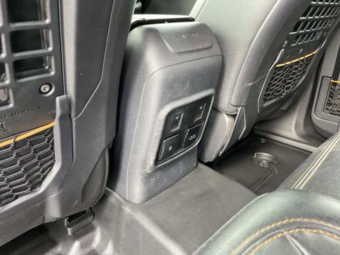 Used 2024 Ford Bronco Badlands AWD/4WD image 14