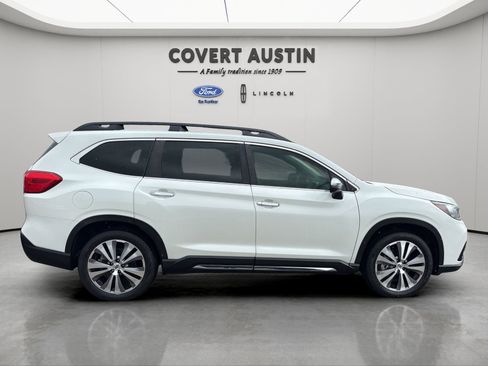 Used 2022 Subaru Ascent Touring image 6
