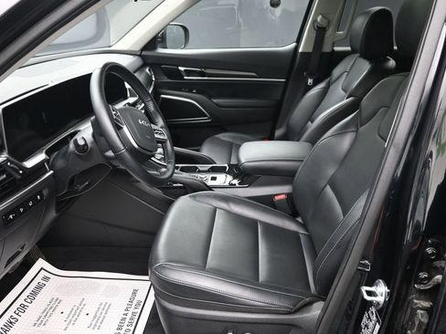 Used 2025 Kia Telluride S AWD/4WD image 16