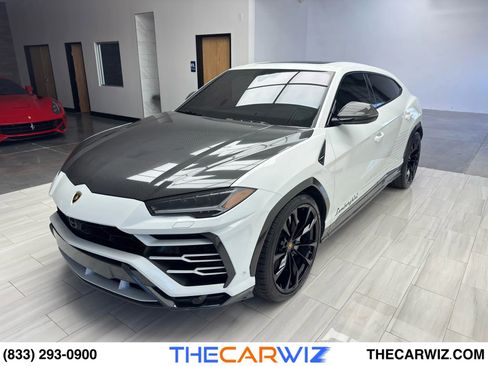 Used 2020 Lamborghini Urus image 7
